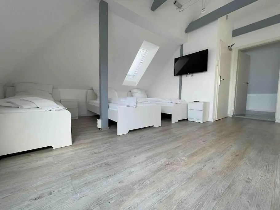 Sad233 - Gemuetliche Monteurwohnung Uebergangswohnung Schwandorf in Bayern Germany